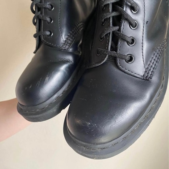 Dr. Martens Mono Black - Picture 9 of 9
